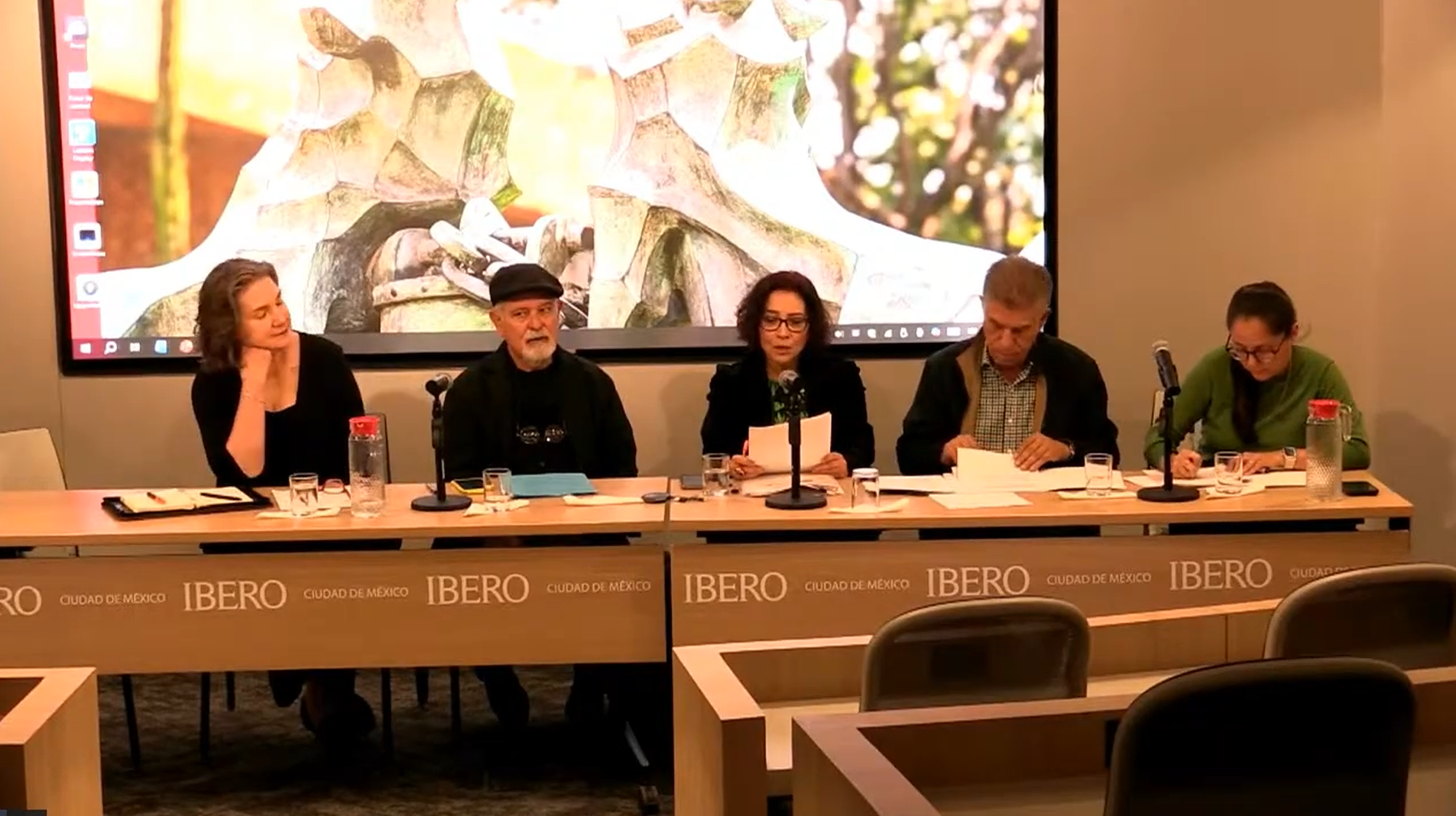 Mesa de análisis: La atención educativa a niñas y niños en situación de movilidad: retos y rutas de política educativa.